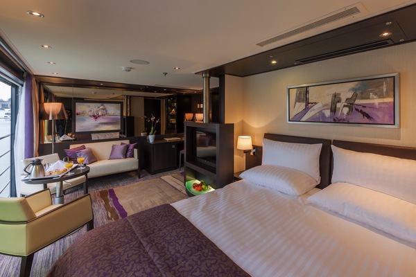 Avalon Waterways, Avalon Poetry II, Royal Suite 0.jpg